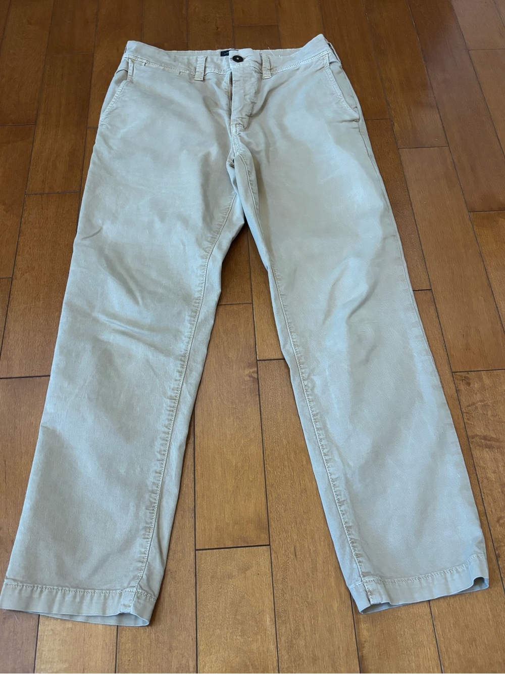 American Eagle Outfitters Men’s 28 X 28 Tan Next Level Flex Straight Chinos